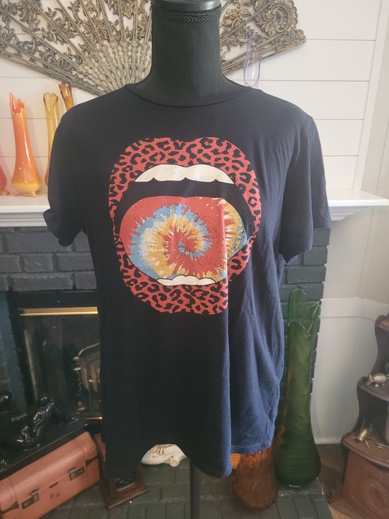Altar'd State Tops - Altar'd State Black Graphic Tee